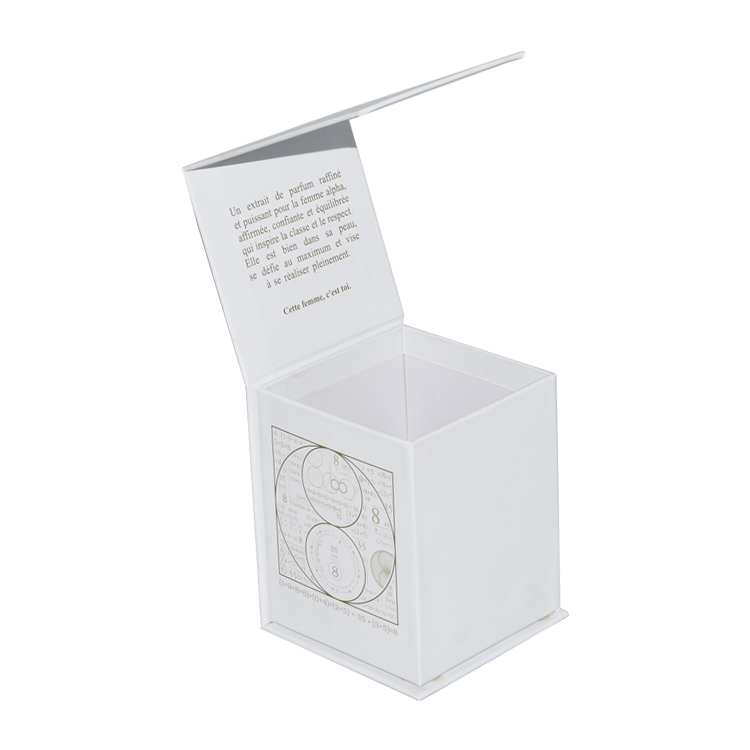Caja de regalo magnética de cartón rígido con labios de aleta blanca mate para envasado de perfumes con patrones de lámina caliente dorada