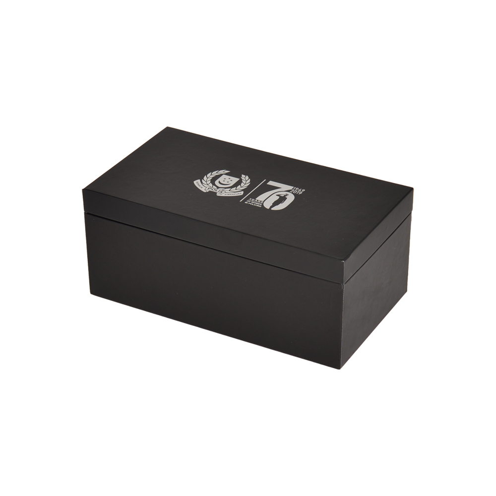 シルバーのホットフォイルスタンピングロゴが付いた記念日のお土産包装用の黒い段ボールクラムシェルギフトボックス  