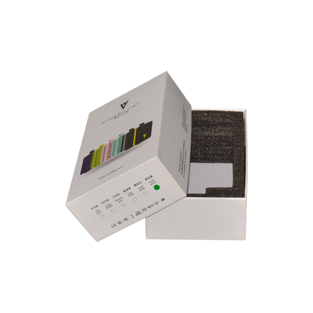 Kundenspezifische Verpackungsboxen für tragbare Power Bank mit Schaumstoffhalter in mattweißer Farbe von China Factory  