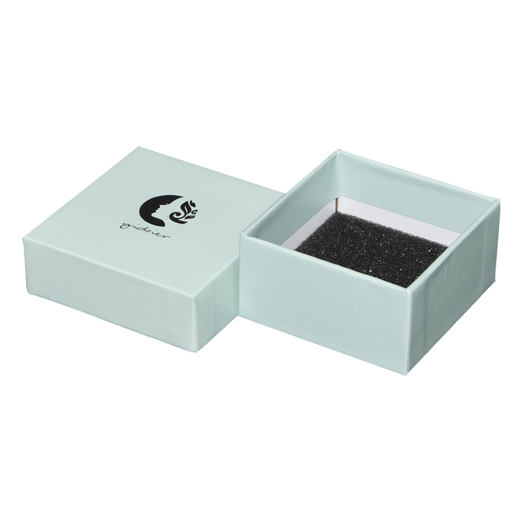 Benutzerdefinierte Karton Ring Armband Ohrring Halskette Schmuck Geschenkverpackung Box mit schwarzen Hot Foil Stamping Logo