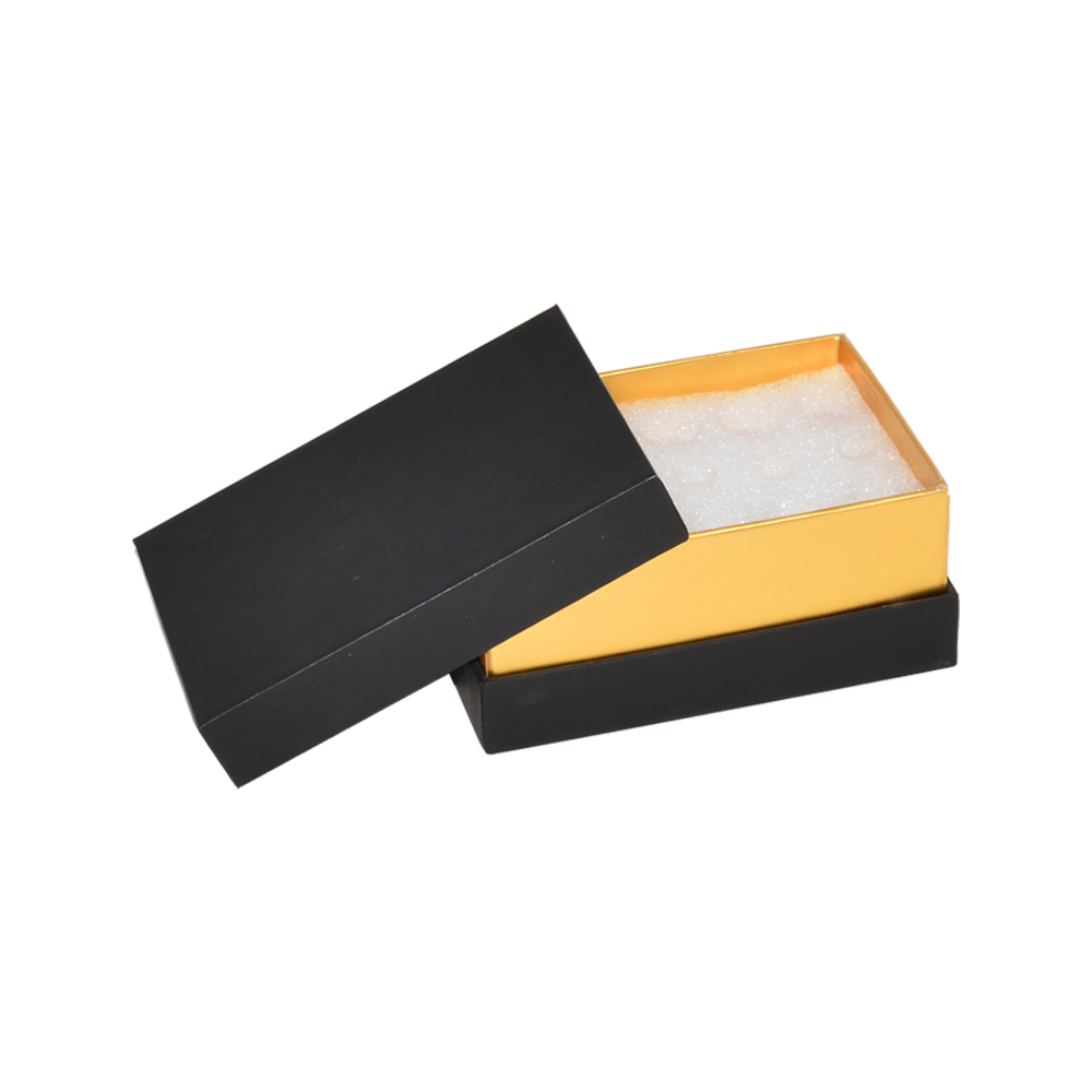 صندوق هدايا بغطاء ورقي صلب مخصص وتغليف أساسي للكتف والرقبة مع ختم شعار ذهبي وإدراج رغوة  