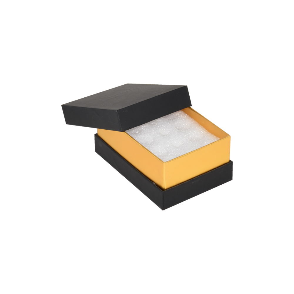  Изготовленная на заказ жесткая бумажная крышка и базовая упаковка, подарочная коробка на плече, с золотым тиснением логотипа и вставкой из пеноматериала  