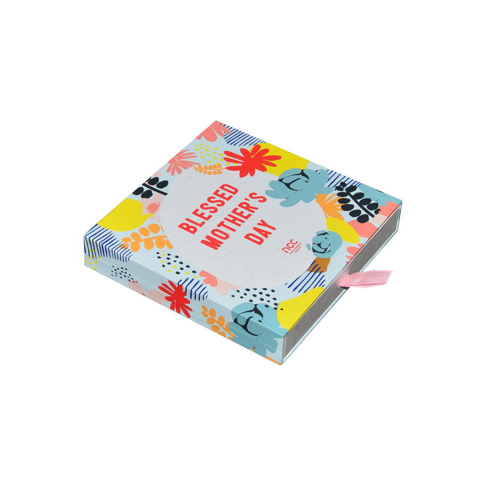 Boîte de glissière de tiroir en carton à logo personnalisé en gros avec incrustation de mousse et poignée en soie pour emballage cadeau de vacances  