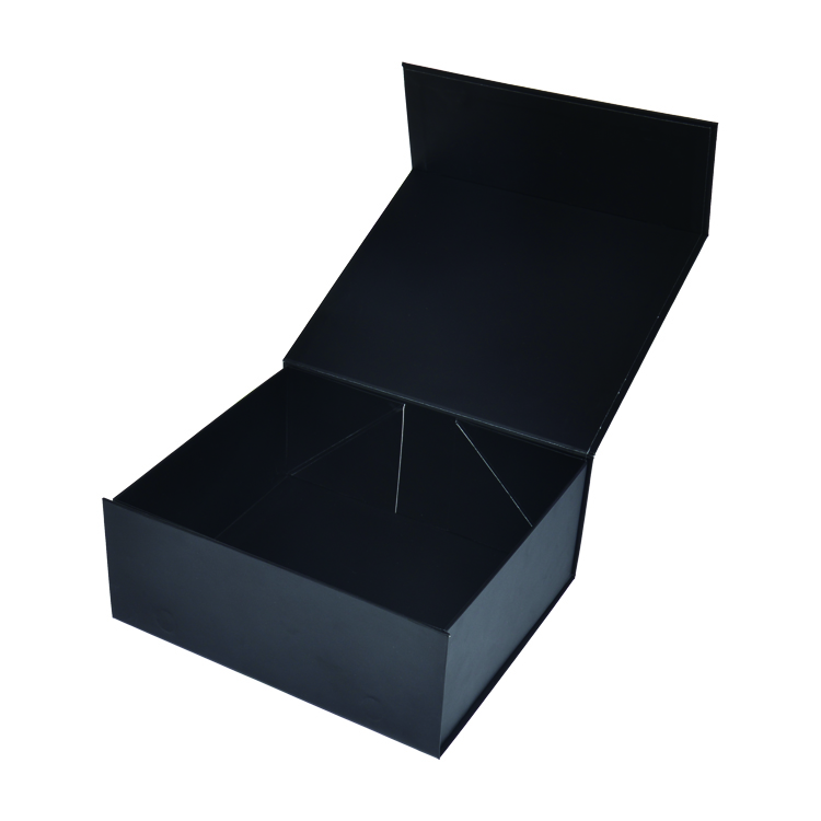 Boîtes-cadeaux magnétiques pliables noires mates, boîtes-cadeaux magnétiques pliables avec logo d'estampage à chaud argenté  