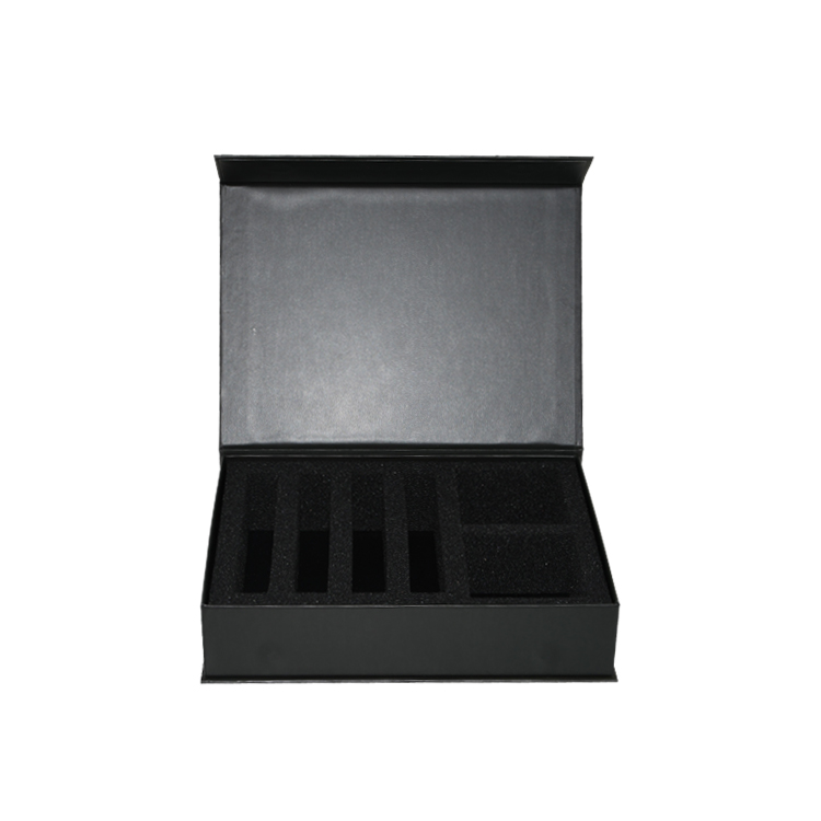  Confezione regalo nera opaca con coperchio magnetico, confezione regalo magnetica con vassoio in schiuma e stampa a caldo in oro  