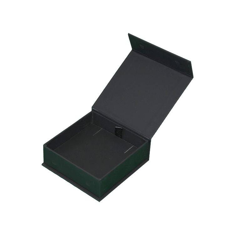 磁気ジュエリーボックス、フォームホルダーとシルクリボン付きジュエリーパッケージ用の磁気スナップギフトボックス