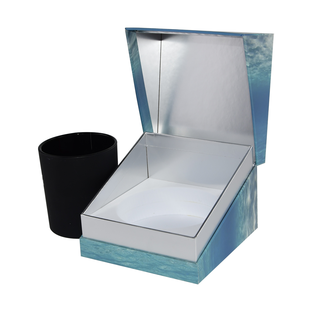 Clean Elegant Luxury Candle Packaging Boxes and Glassware Gift Presentation Boxes in Silver Cardboard Material