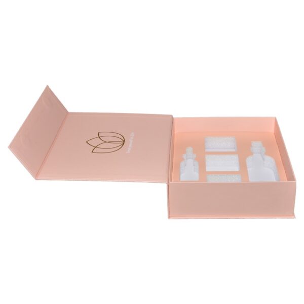China Factory Customized Pink Magnetic Gift Box with Foam Holder and Gold Logo for Cosmetic Packaging
