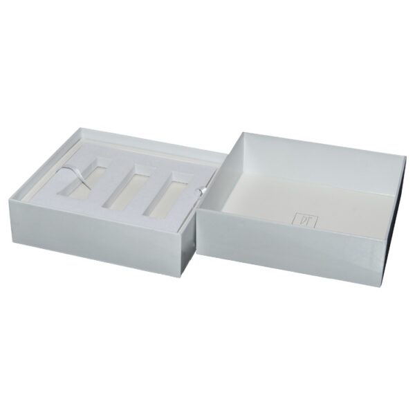 Competitive Custom Printing Rigid Cardboard Lid and Base Gift Box with Velvet Foam Holder for Cosmetics Packaging
