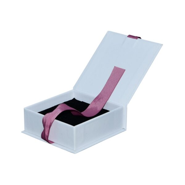 Eco Friendly Flip Top Magnetic Gift Packaging Cardboard Box Storage Jewelry Packaging Box with Velvet Holder