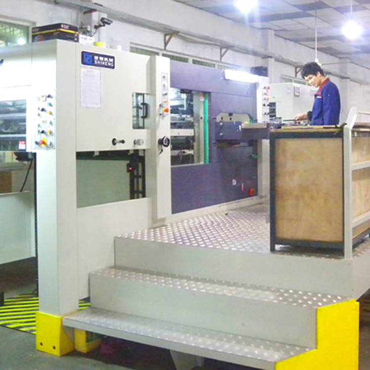 How To Solve the Problem of Explosion Angle and Crack in Color Box Processing! 1 Explosion Angle and Crack in Color Box Processing