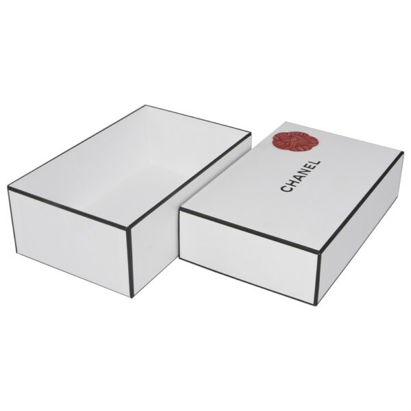 Matt White Lid and Base Gift Boxes, Custom Rigid Setup Gift Boxes for Chanel Packaging with Embossed Logo