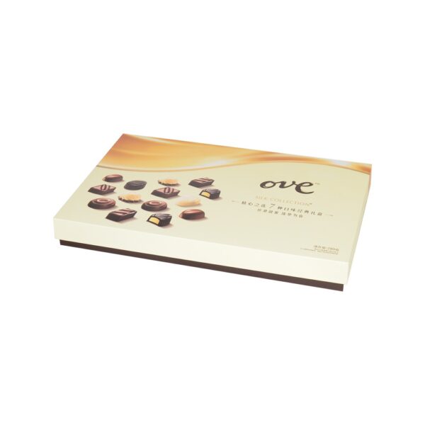 Wholesale Recycled Luxury Chocolate Packaging Lid and Base Gift Box with Custom Printing and Gold Plastic Tray