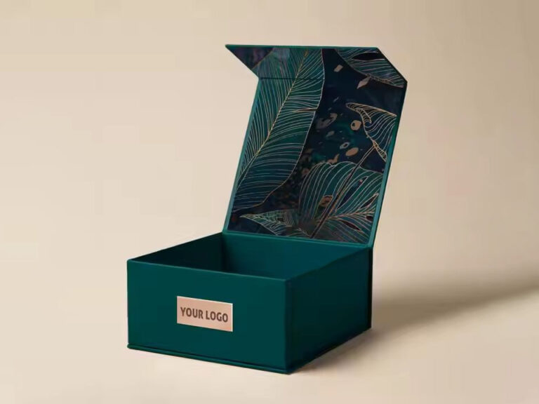 How to tell a brand story through a gift box? 2 gift box