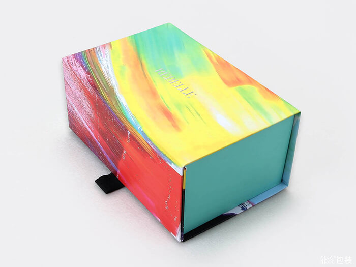 The advantages and precautions of using the hot stamping process in the packaging box 2 hot stamping process in the packaging box