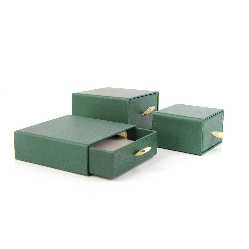 Why do a series of jewelry set packaging boxes use more paper instead of plastic? 2 jewelry set packaging boxes