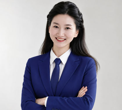 About Us 33 Selina Chen 02