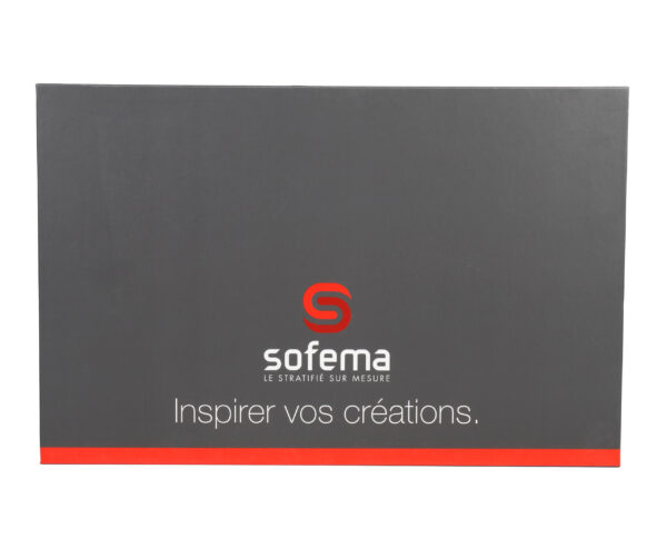 Caja rígida de presentación para productos laminados con inserto de espuma