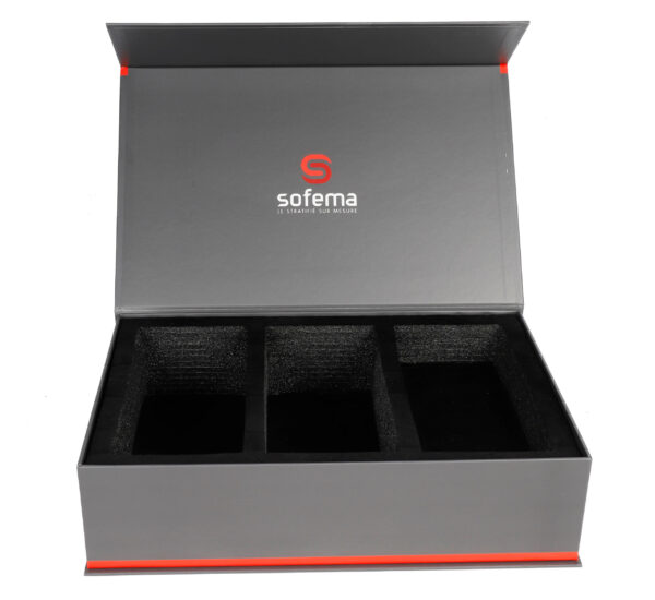 Caja rígida de presentación para productos laminados con inserto de espuma