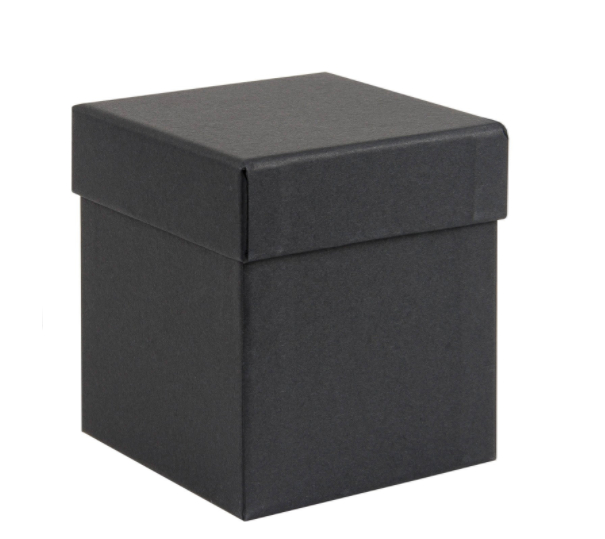 Zweiteilige Geschenkbox aus festem Karton in Würfelform für kleine Geschenke